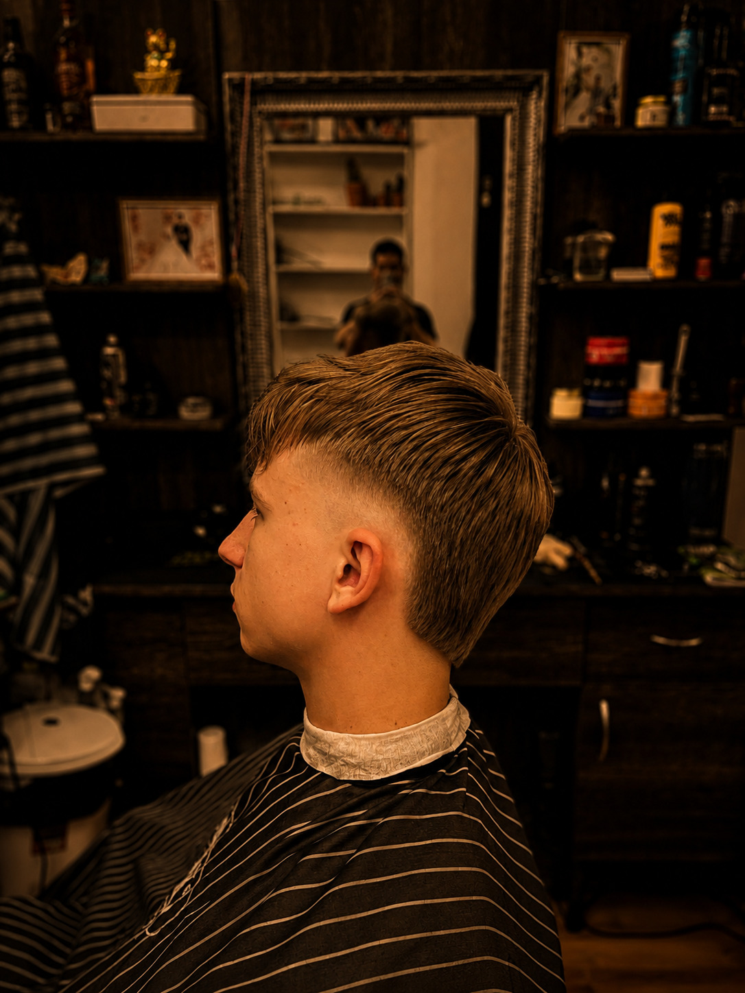 Detailní úprava vousů žiletkou